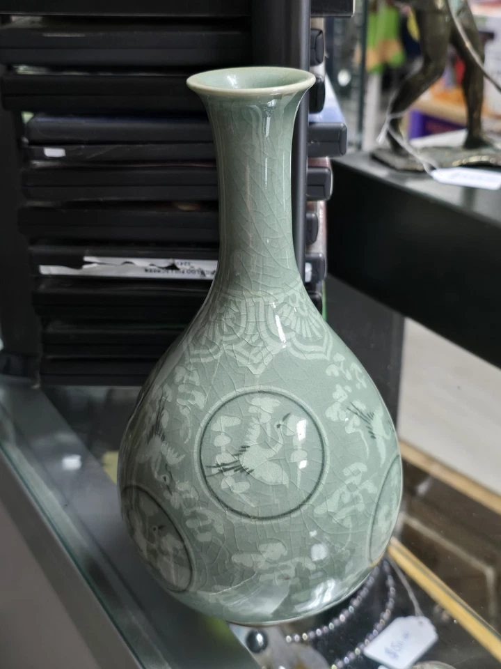 Jarrón Yuhuchun de porcelana Celadón grúas coreanas con incrustaciones 高丽镶嵌青瓷玉壶春瓶 Foto 4 de 4