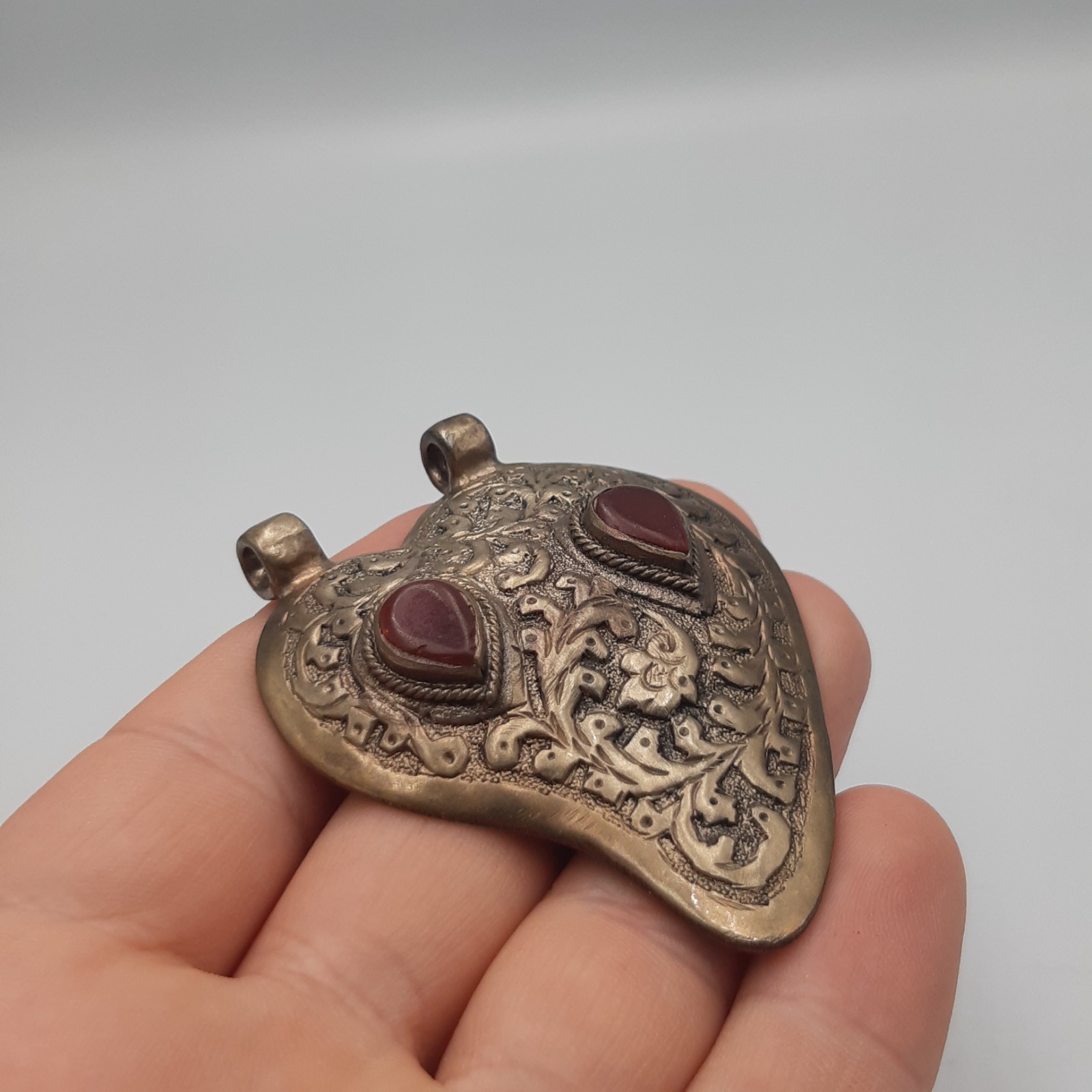 Vintage Turkmen Asyk Asymmetric Heart Pendant Carnelian Cabochon Tribal Jewelry image 3