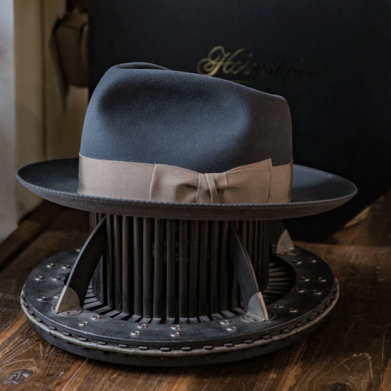 Stylish Fedora Hat with Tall Crown Snap Brim and Grosgrain Band for Any Occasion-image