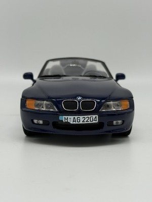 1/18 UT Models Dealer Edition BMW Z3 Roadster Cargo Box - Montreal