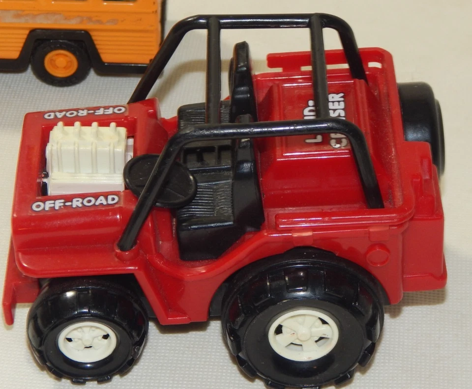 Lote de 3 juguetes Jeep todoterreno camión de bomberos Tonka autobús escolar Buddy L vintage Foto 4 de 4