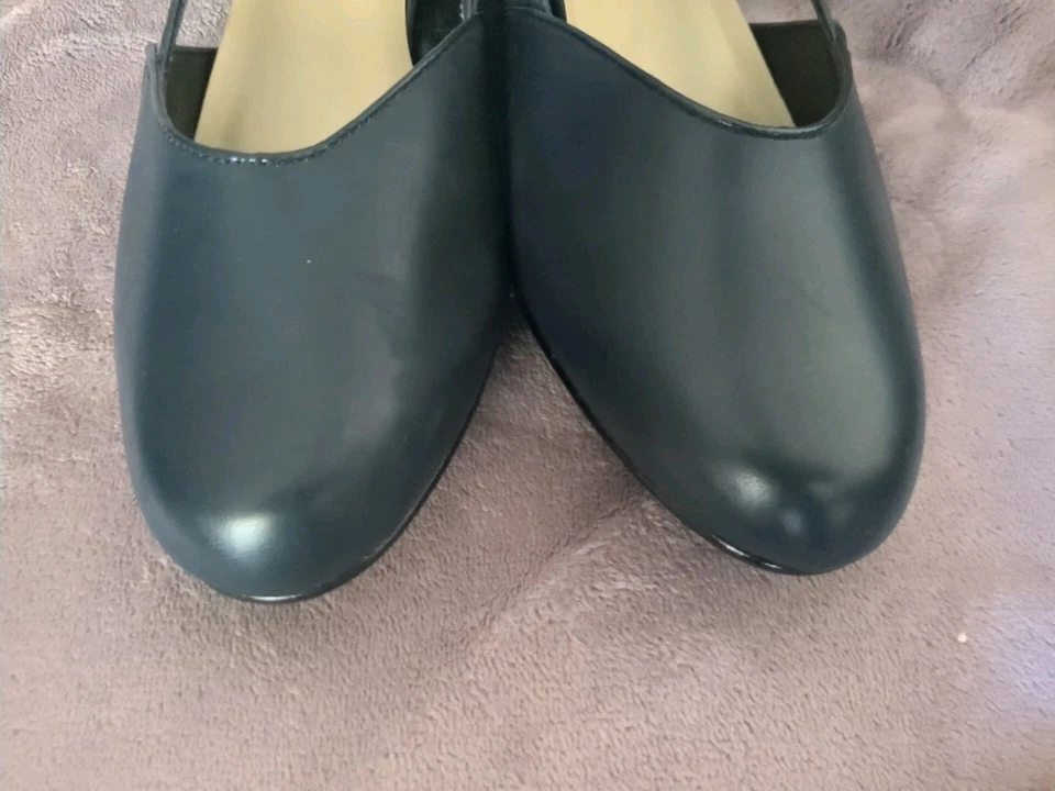 Zapatos audiciones mujer honda espalda talla 9.5EE. Azul marino Foto 4 de 4