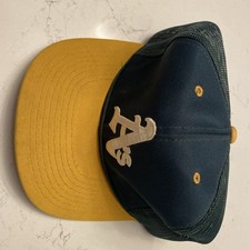 Nice Vintage Oakland Athletics Youngan Sports Specialties Mesh Snapback Hat