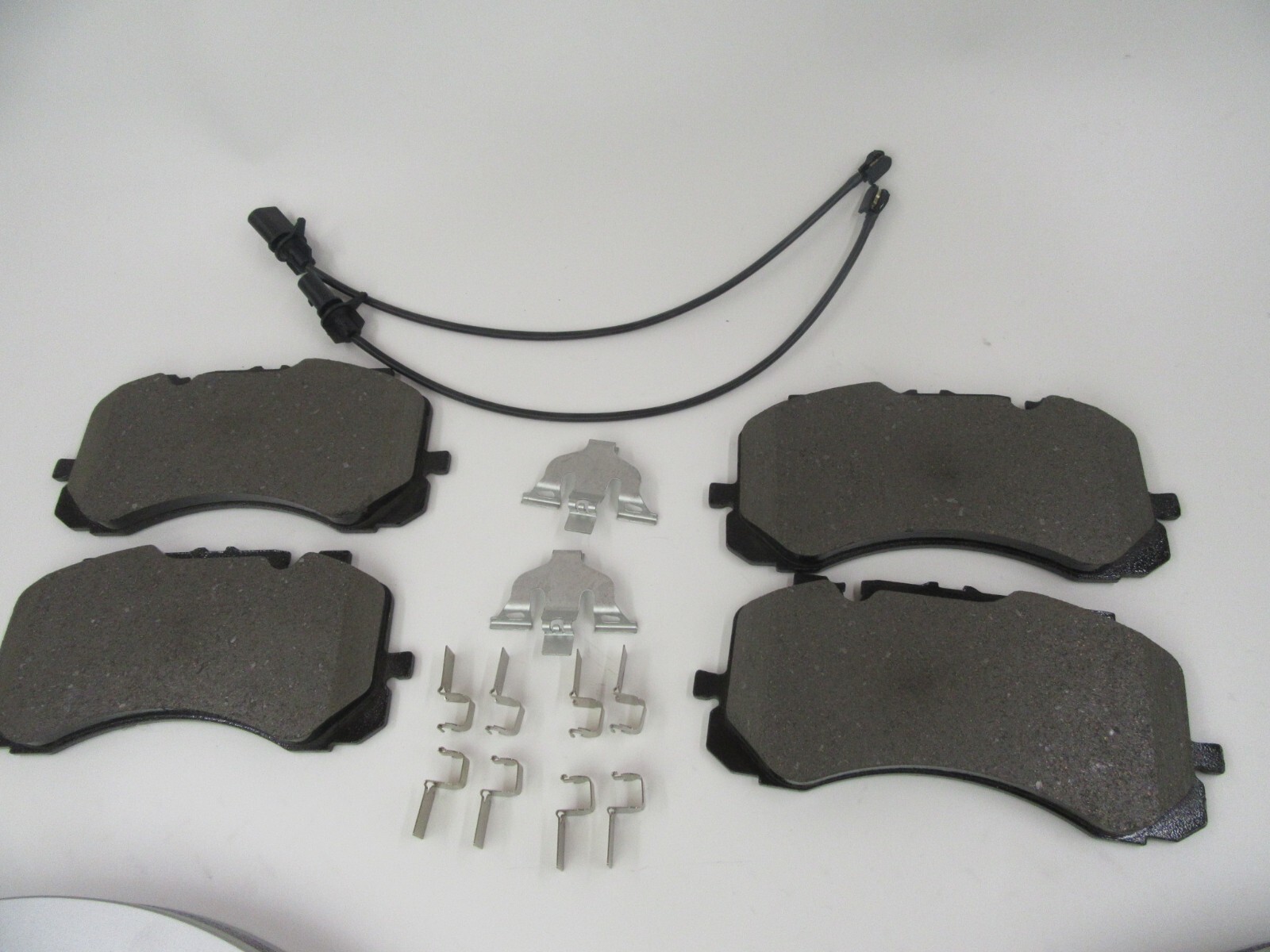 Bentley Bentayga front brake pads & rotors