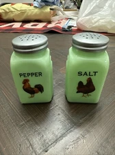 Jadeite Salt & Pepper Shaker with Arch Side Design & Chicken & Rooster Motif