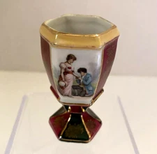 Vintage Victorian COURTING COUPLE TOOTHPICK HOLDER 2.5" High Gold Trim #6567