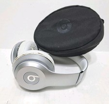 Beats Solo 3 Wireless On-Ear Headphones Silver White Parts or Repair A1796