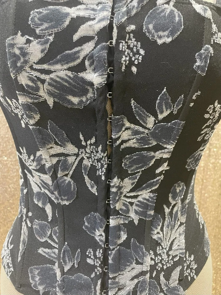 Vintage 90s Y2K Wet Seal Black Floral Corset Top Cami Whimsigoth Emo Club Medium - Image 2 of 4