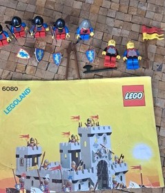 LEGO CASTLE Set #6080 King's Castle 1984 Minigures And Weapons  Read Below