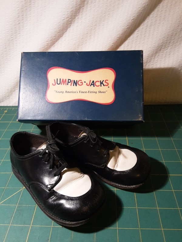 Vintage Childs Black & White Leather Shoes Jumping Jack's Brand w Original Box