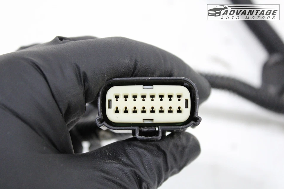 2019 Chevrolet Silverado 1500 LD chicote de fios de para-choque traseiro com sensores de estacionamento OEM - Imagem 3 de 4