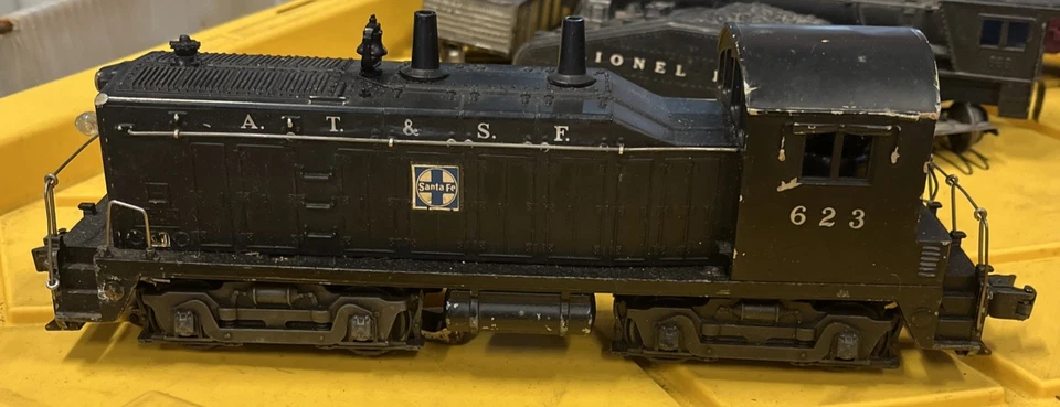 Lionel O Scale #623 Santa Fe Switcher - Image 3 of 4