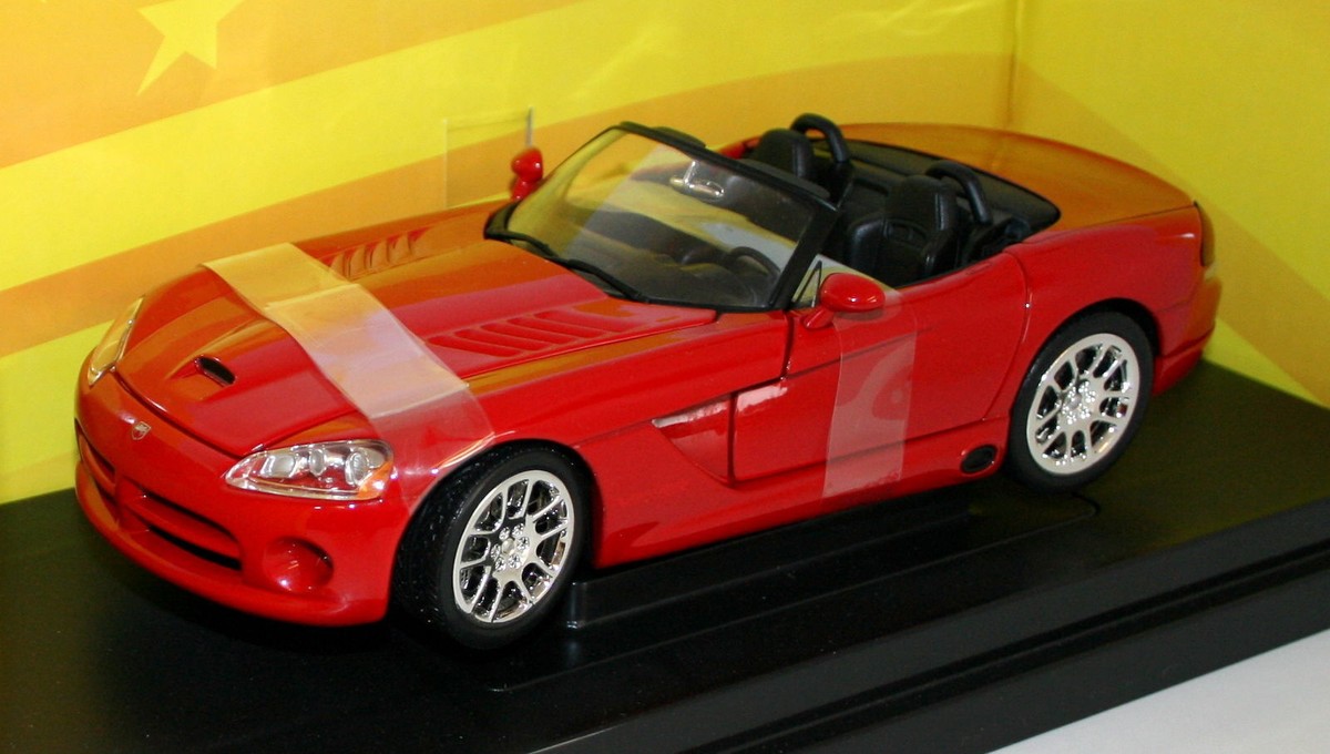 Ｓ★商品Ｎｏ.３４６７★ＥＲＴＬ☆Ｄｏｄｇｅ・Ｖｉｐｅｒ☆ＳＲＴ―１０★２００１ ERTL 1/18 33084 DODGE VIPER SRT-10 - RED | eBay