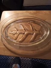 Pyrex 372  Vintage Footed Meat Platter Tree of Life w Juice Well. (335) 