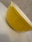 Vintage Pyrex 403 2.5 QT Mixing/Nesting Bowl Butter Yellow/Town & Country Yellow