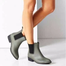 SAM EDELMAN Tinsley Rubber Rain Boot in Moss Green 6