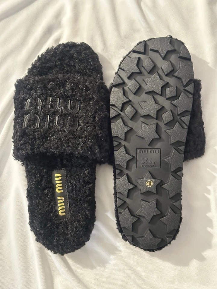 Miu Miu Women’s Sandal Flat EU Size 40 Faux Fur  Leather - Image 2 of 4