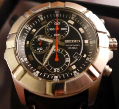 【美品】SEIKO CHRONOGRAPH / 品番 7T92 0DJ0 Sporty, 47mm Seiko Chronograph with date 7T92 0NJ0 serial