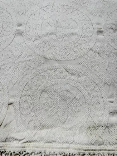 Vtg Matelasse Bedspread Twin White 100% Cotton Fringed ~ Cannon