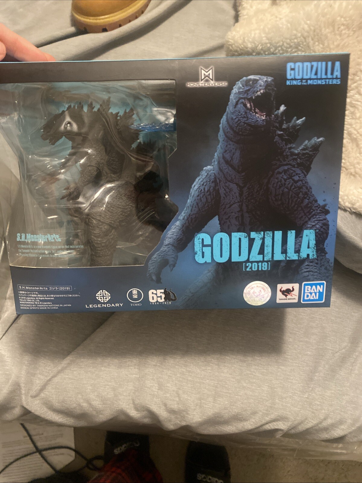 Bandai S.H.MonsterArts  Godzilla 2019 Collectible Figure
