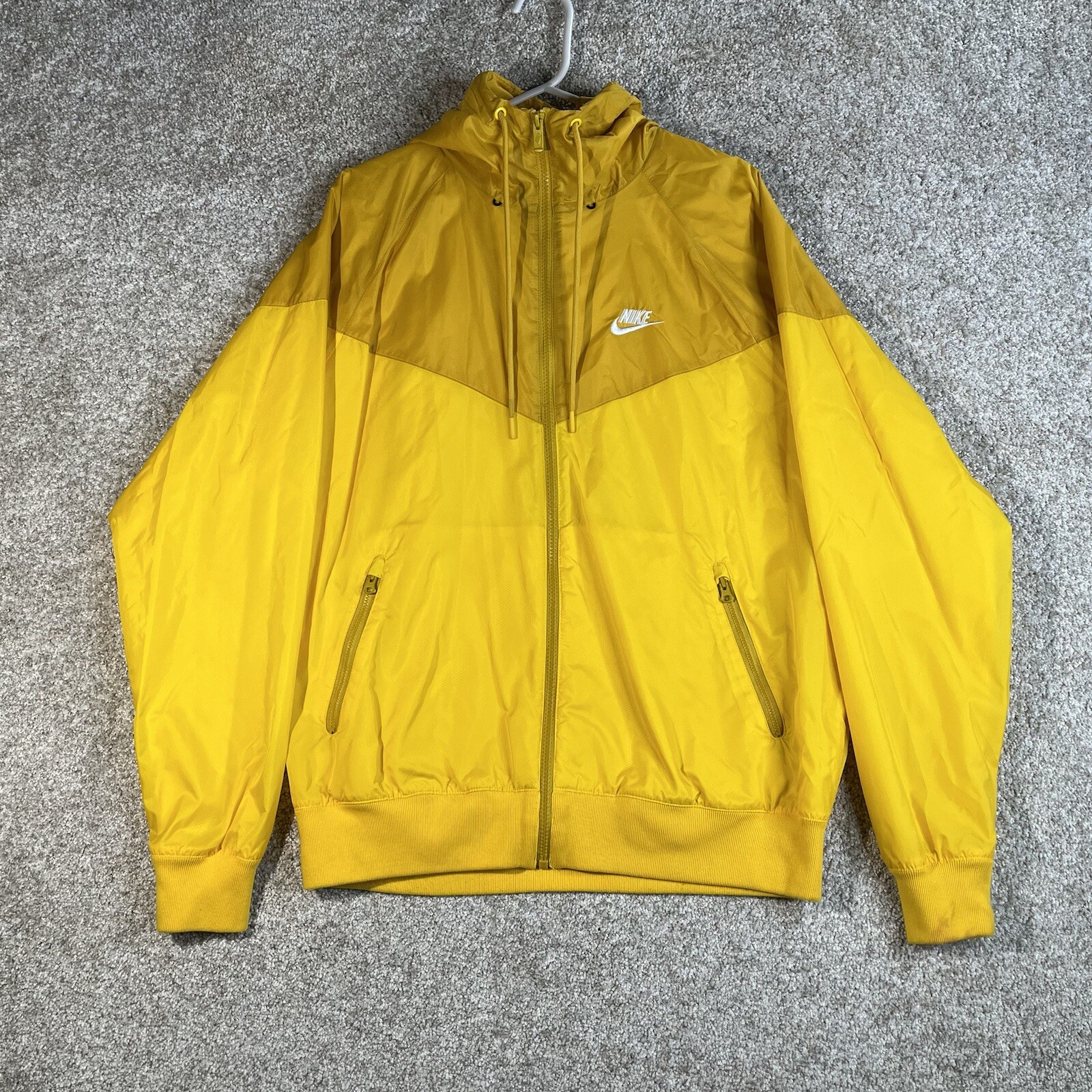 SACAI X NIKE Giacca a vento Nike adulto M full zip con cappuccio giallo logo ricamato