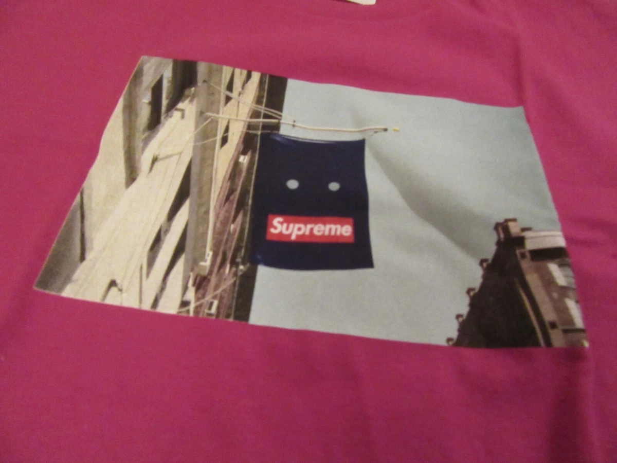 Supreme Supreme Banner Tee Magenta Size M, DS BRAND NEW