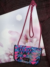 JUSTICE ACTIVE CROSSBODY PURSE NEON AZTEC SHIMMERING SILVER STRIPES PINK CUTE 