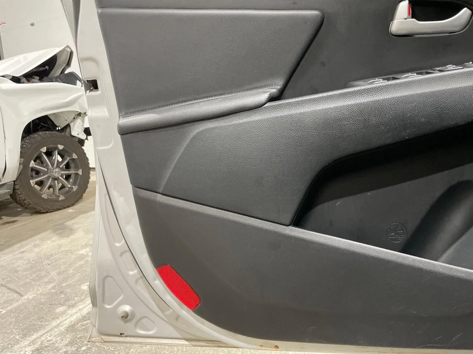 2014 - 2016 Kia Sportage Driver LH Left Black-WK Front Door Trim Panel - Image 4 of 4