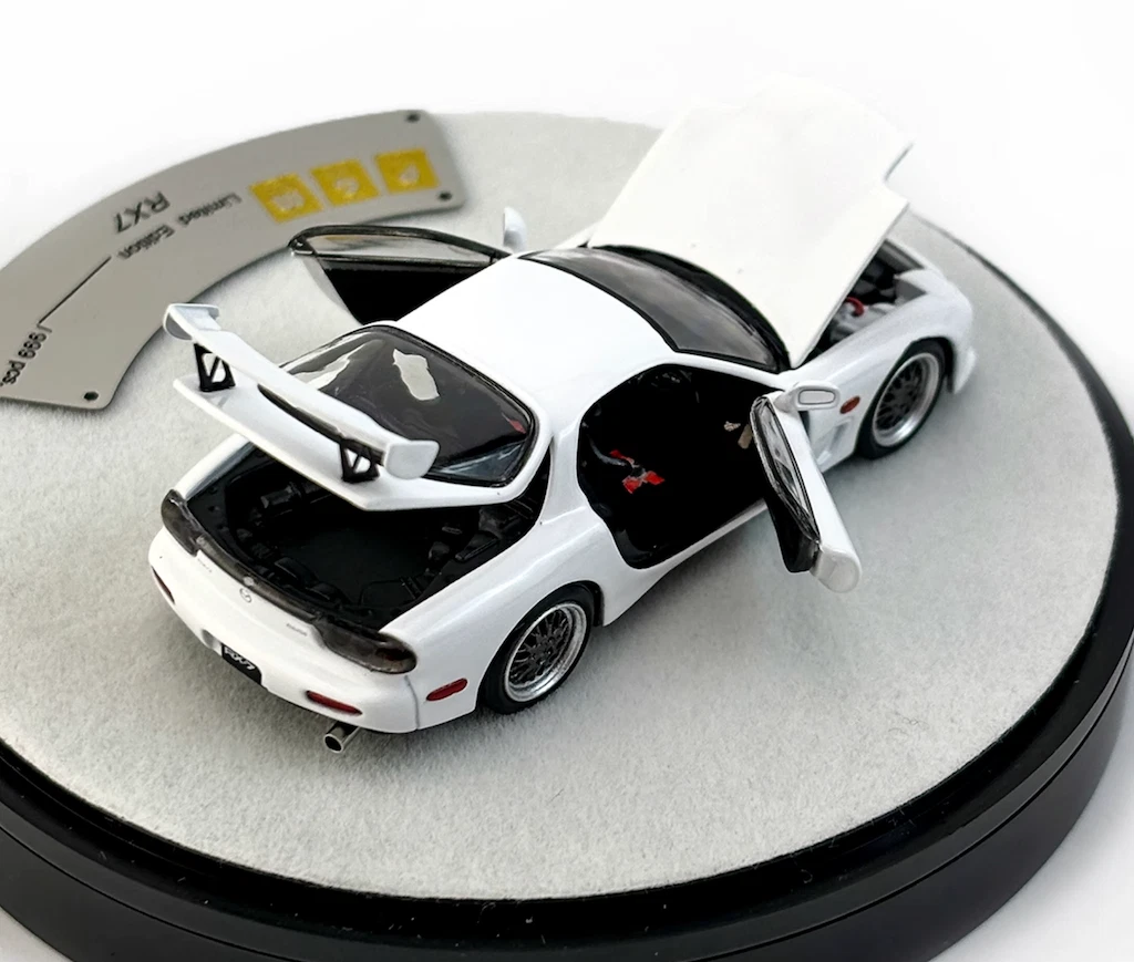 PGM 1:64 White JDM RX-7 FD3S Round Racing Sports Model Diecast