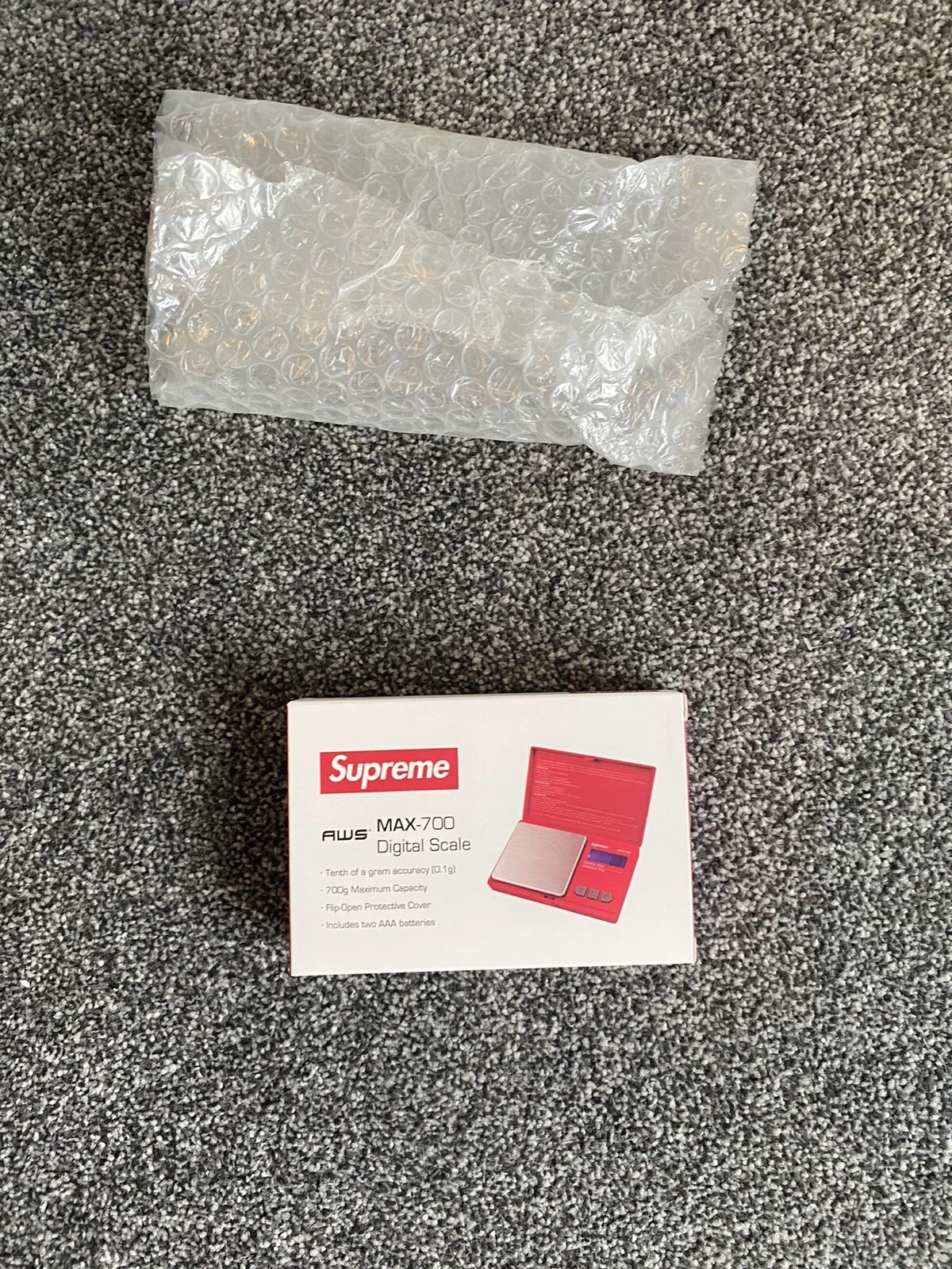 Supreme FW18 AWS MAX-700 Digital Scale Red