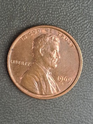 1969 S memorial penny with slight doubling on obverse ans reverse