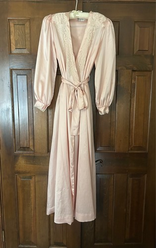 Christian Dior blush pink long lacy peignoir set with bonus short nightgown