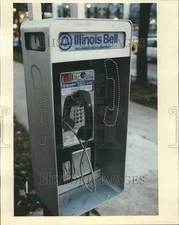1992 Press Photo Public Telephones Illinois Bell Cost - RRV63667