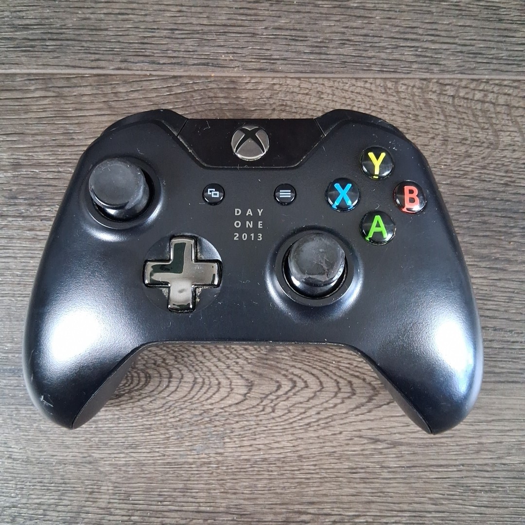 Microsoft Xbox One Wireless Controller Day One Model 1537 Limited Edition Tested