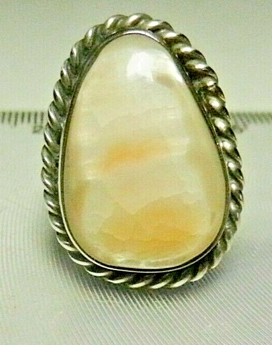 Native American Indian Pink Shell Cabochon 8.6 gm Sterling Silver Ring-sz 8-VTG