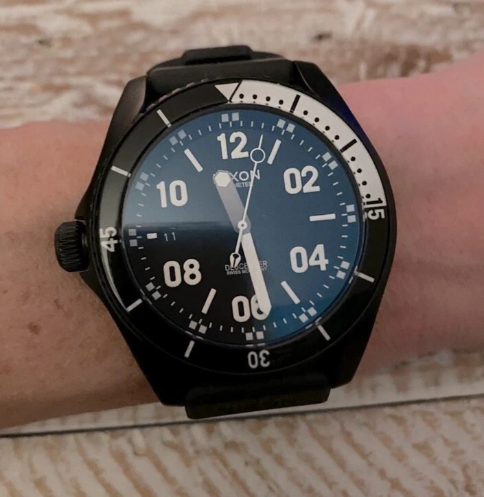 Reloj Nixon Descender Sport Swiss Negro A960001 Foto 4 de 4