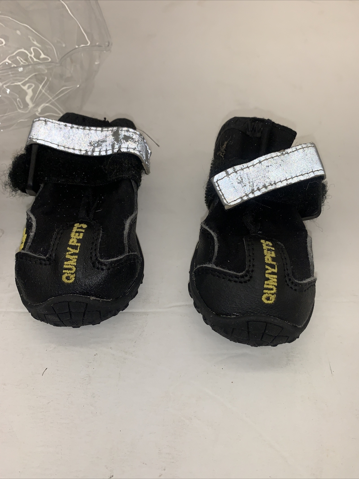 QUMY PETS 4 Piece Dog Boots Paw Protectors Shoes w/ Reflective Stripes