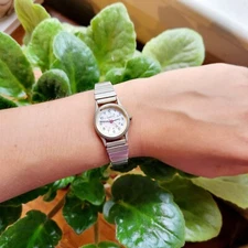 Vintage Quartex Quartz Classic Watch