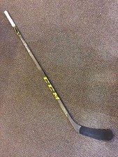 SCOTT WILSON PITTSBURGH PENGUINS GAME USED  STICK UN CRACKED NICE USE 