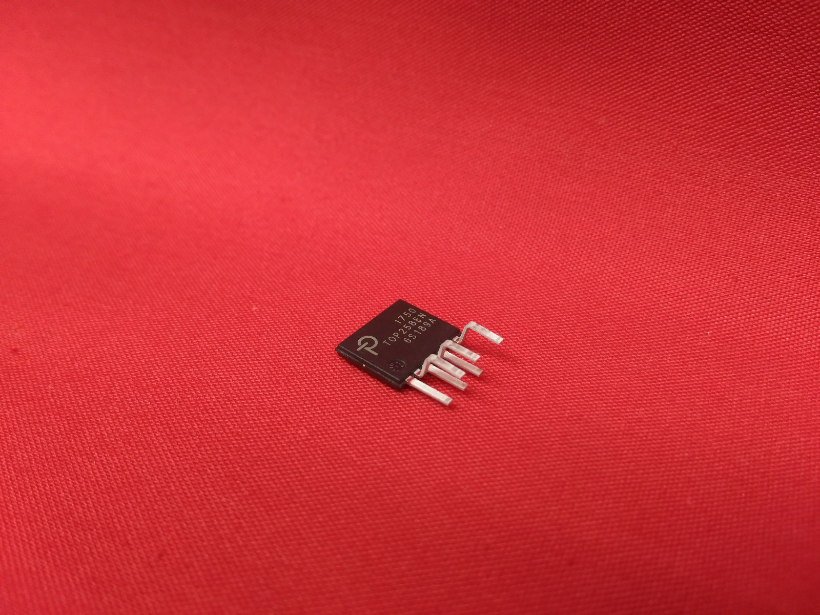 Thumbnail - Integrierte Schaltung Soic8 6pin // Top258en