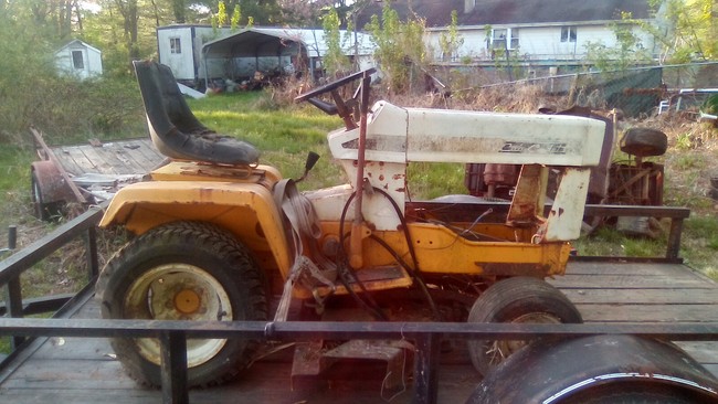 108 & MTD Garden Tractors/Pulling Tractors - Image 1