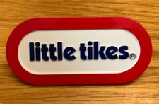 Little Tikes pequeño logotipo emblema pieza de repuesto para acogedor cupé 3,5""