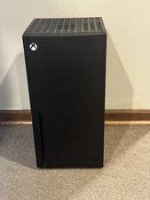 Ukonic Xbox Series X Replica Mini Fridge