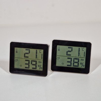 2x TFA Dostmann 30.5027.01 Digitales Thermo-/Hygrometer Schwarz Thermometer 2Stk