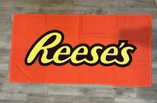 Hershey Reese’s  Beach Towel Excellent Condition Wincraft