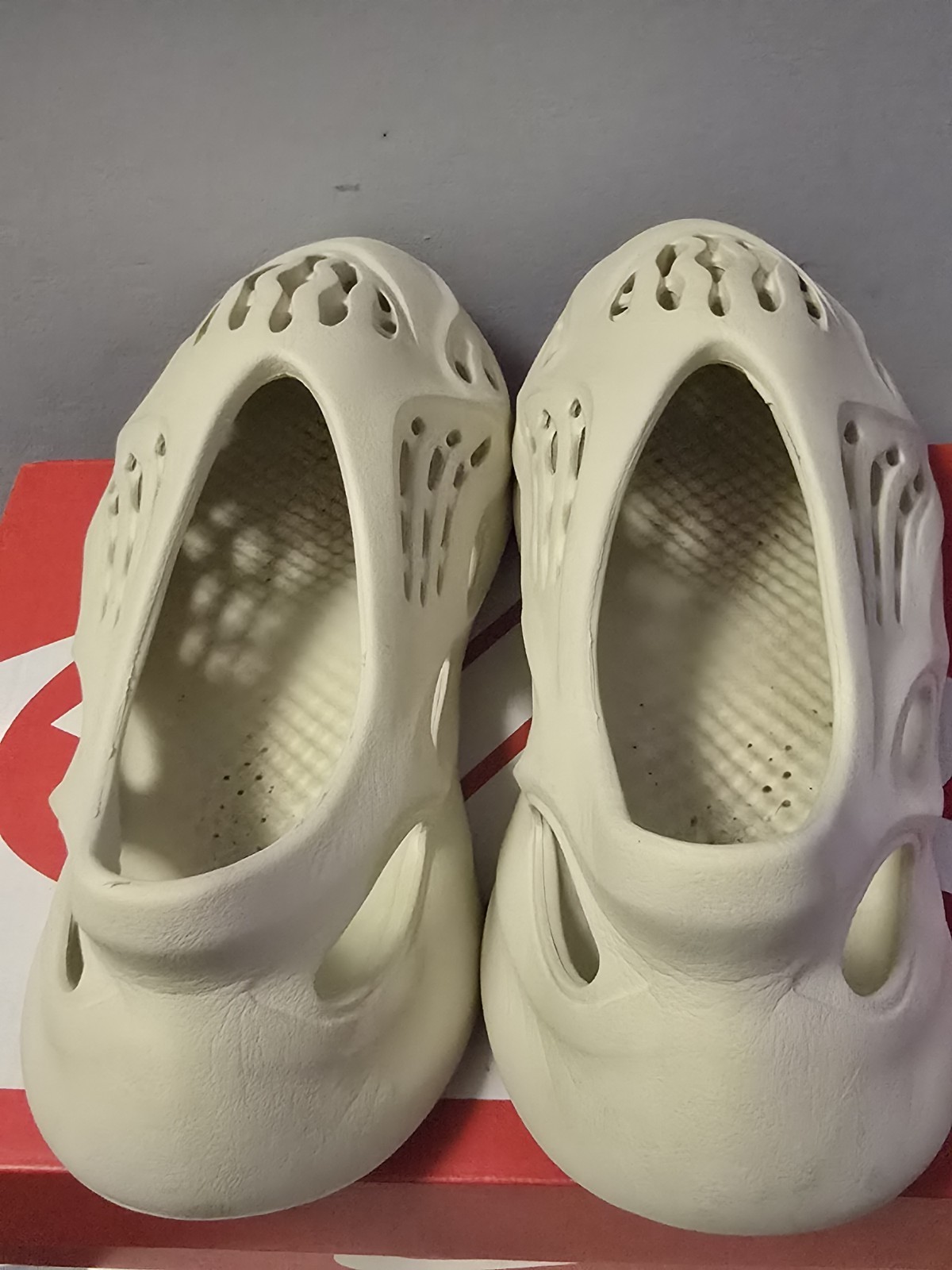 Men’s Size 7 Yeezy Foam Runner Ochre RNNR Foamrunner thumbnail 8