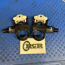 Look Keo Plus Pedals Road Bike Clipless Single-Sided 9/16”  Black / White