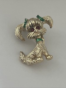 Gerry’s Signed Green Rhinestone Red Enamel Gold Tone Terrier Dog Brooch Vintage