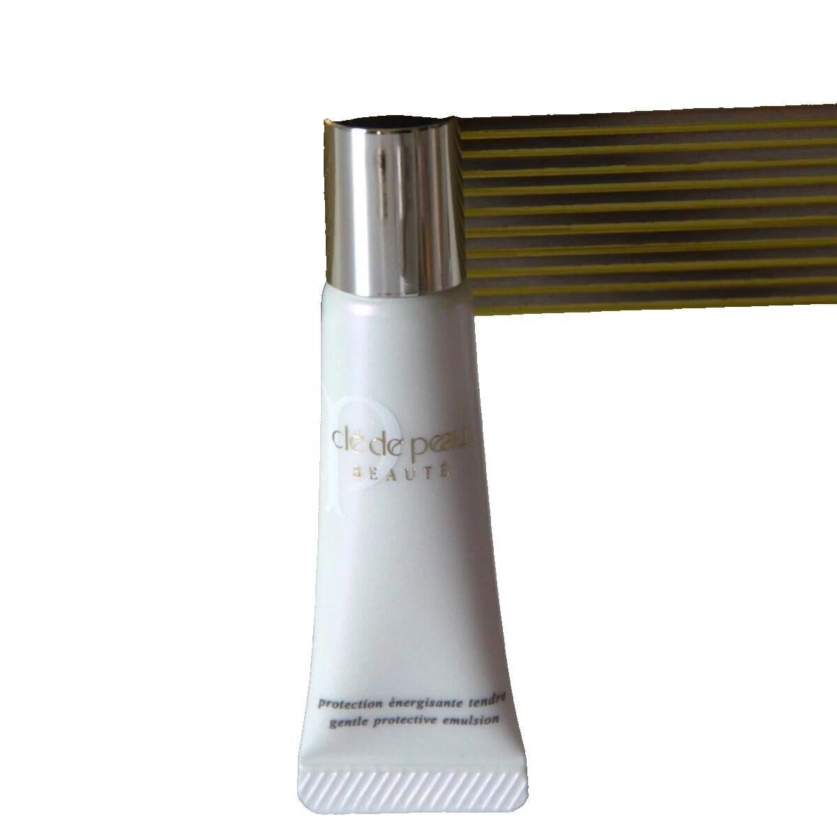 Clé de Peau Beauté Emulsion All Types Skin Care Moisturizers