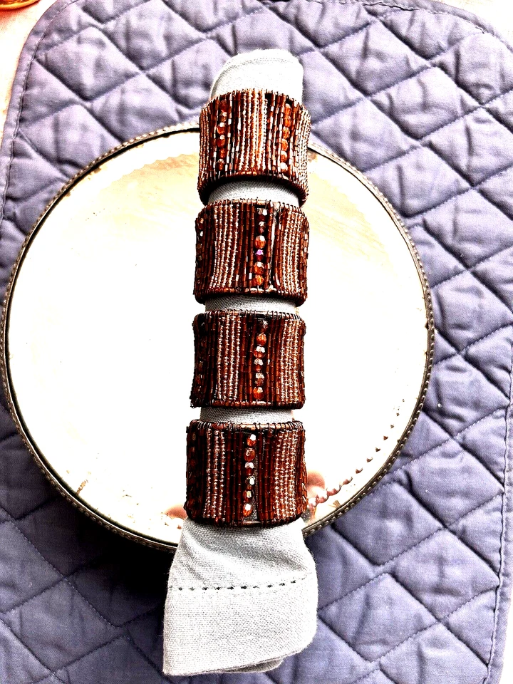 6 servilleteros con cuentas - tonos bronce - sin usar - excelente estado Foto 4 de 4